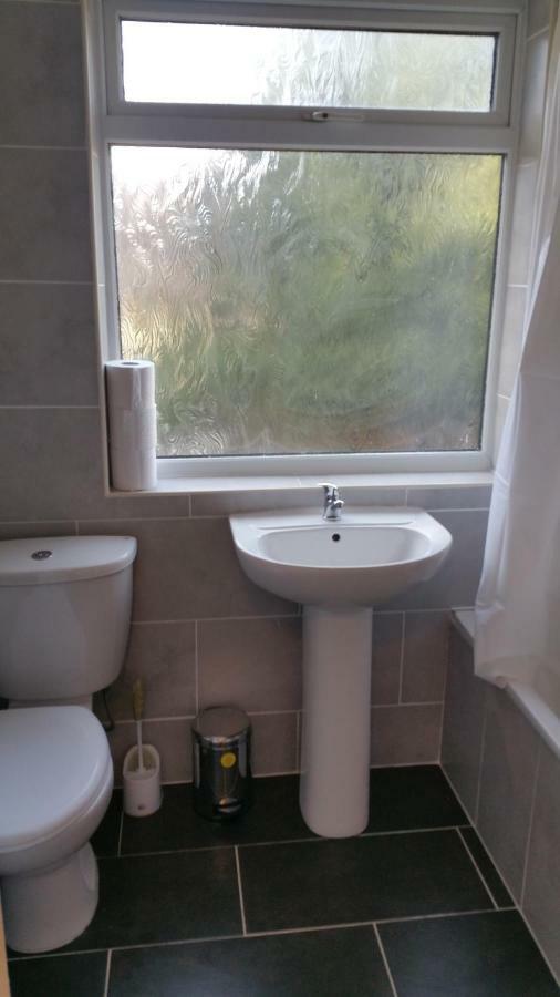 Elegant And Spacious 2 Bedroom Barnet Exterior photo